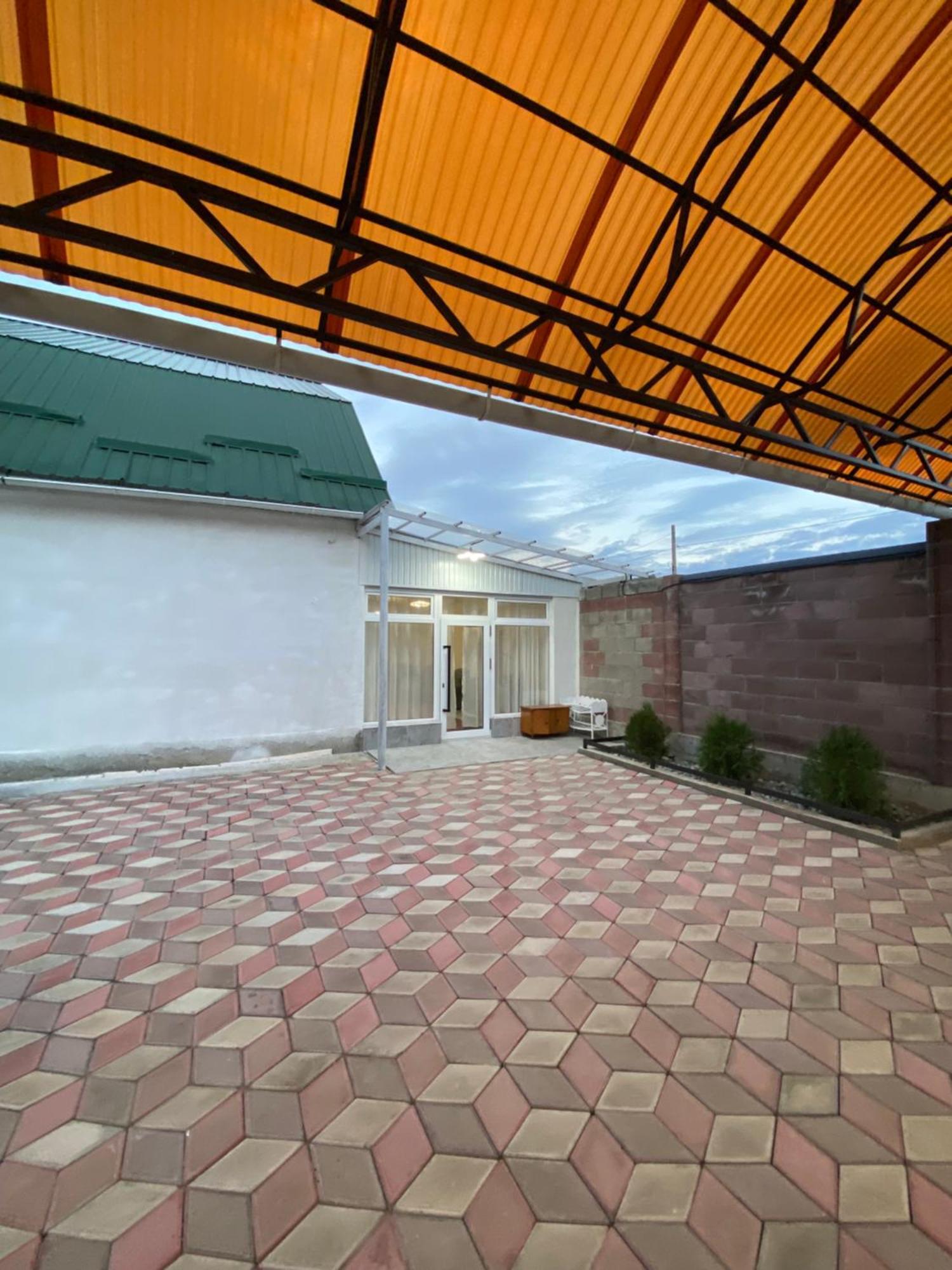Guest House Glover Каракол Экстерьер фото
