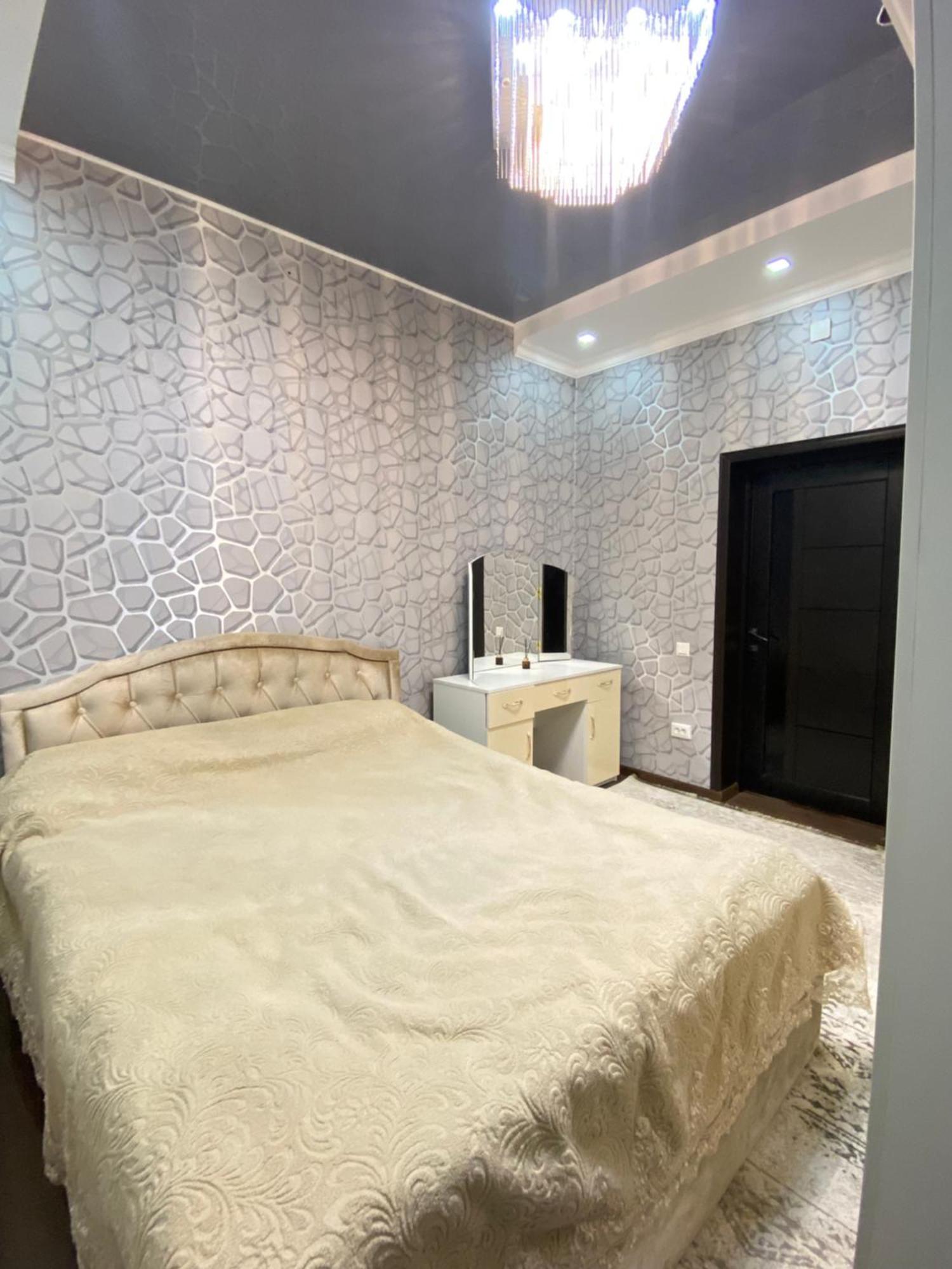 Guest House Glover Каракол Экстерьер фото